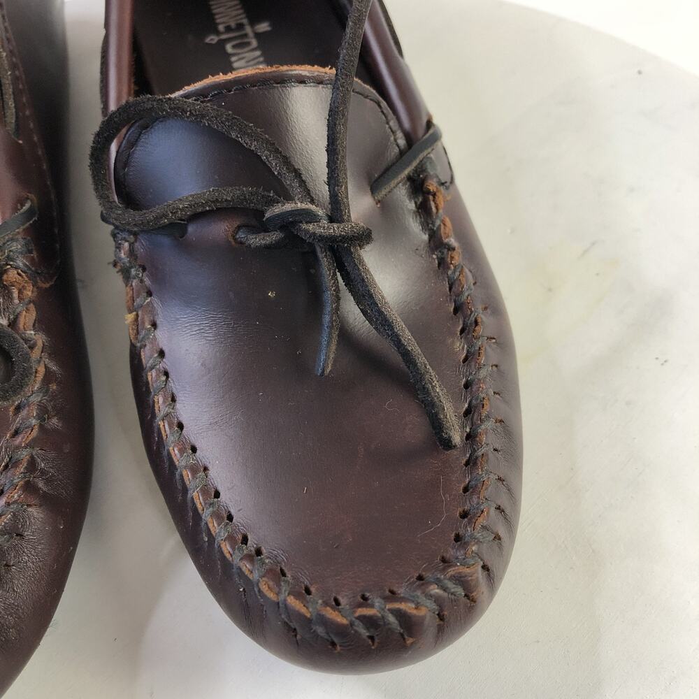Minnetonka 698 Smooth Leather Driving Moccasin Women's 7.5 Shoes Red Brown READ - Picture 2 of 14